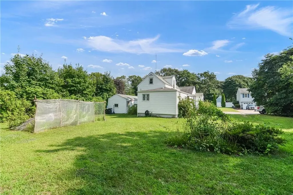 8 Doris Street Coventry RI 02816