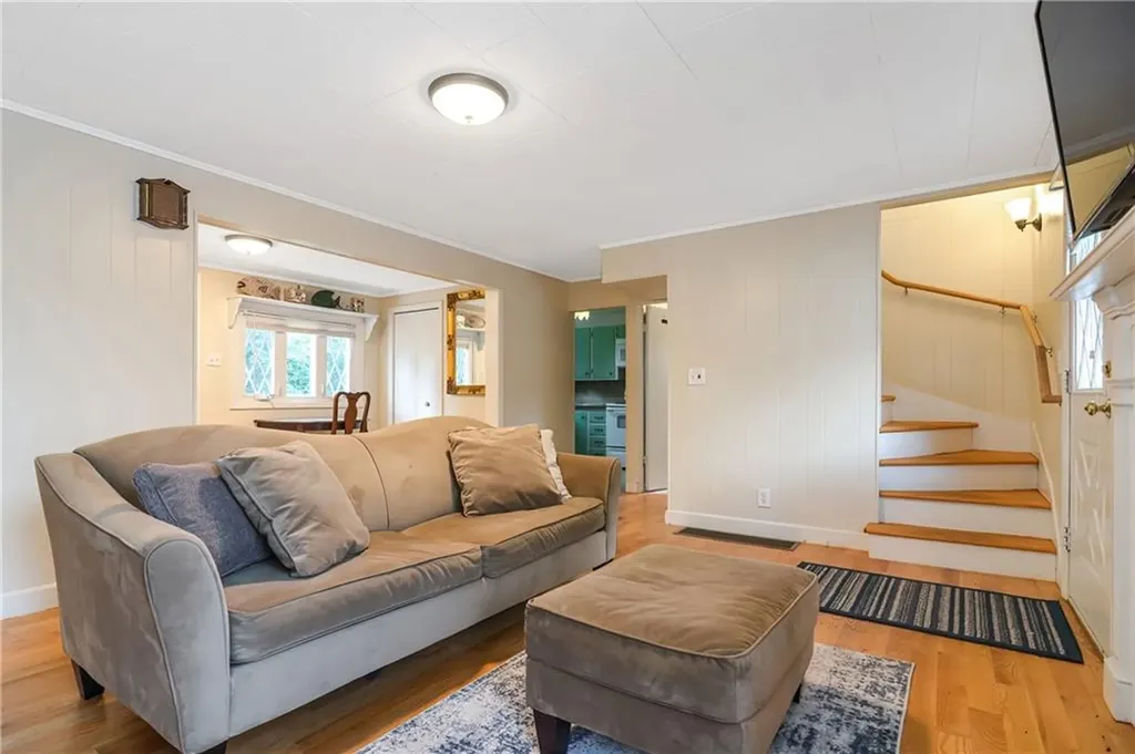 8 Doris Street Coventry RI 02816