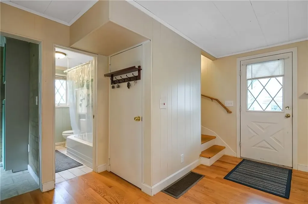 8 Doris Street Coventry RI 02816