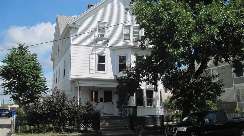 120 122 East Street Pawtucket RI 02860