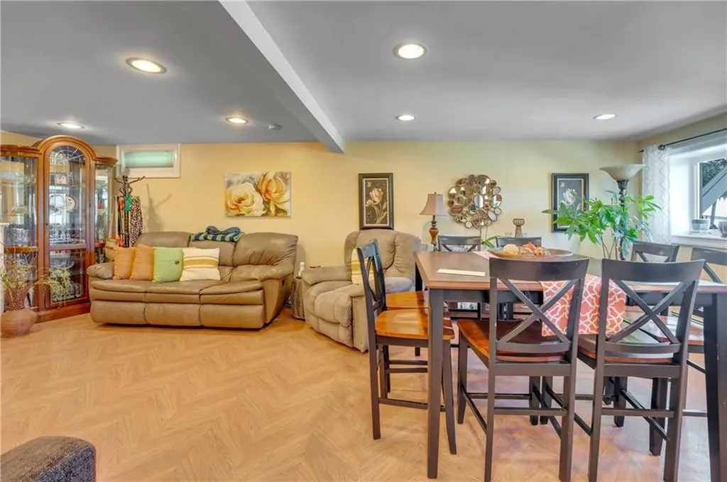 89 Vineyard Avenue Cumberland RI 02864