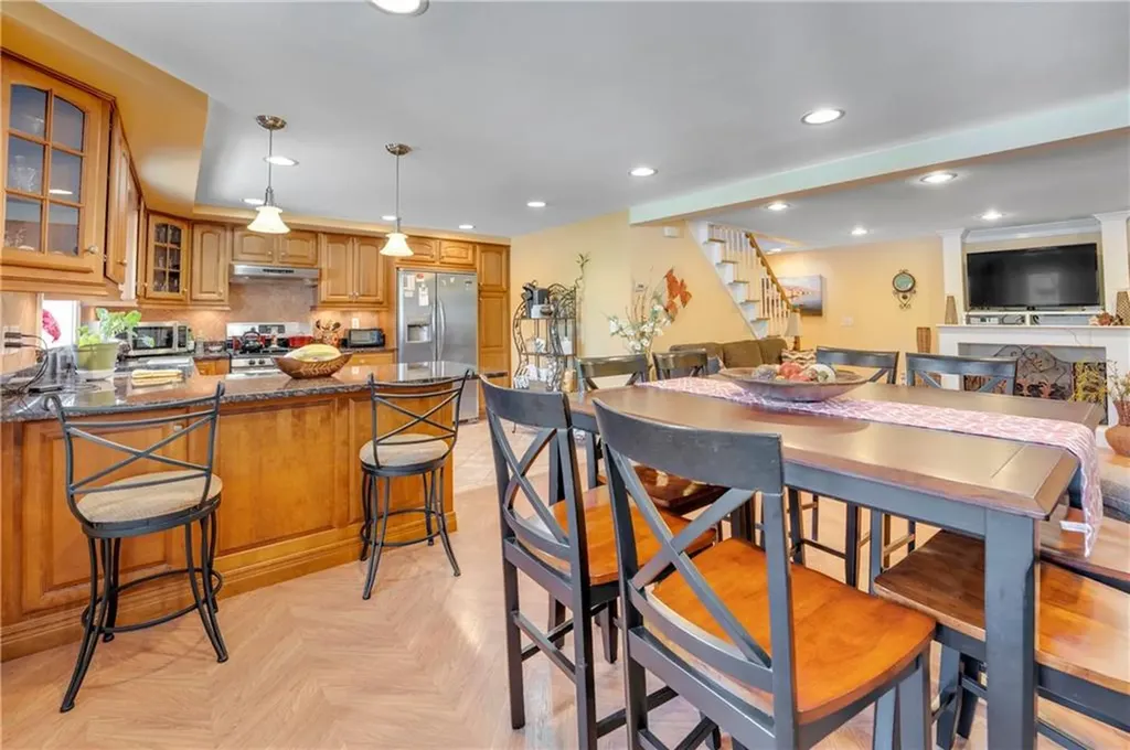 89 Vineyard Avenue Cumberland RI 02864