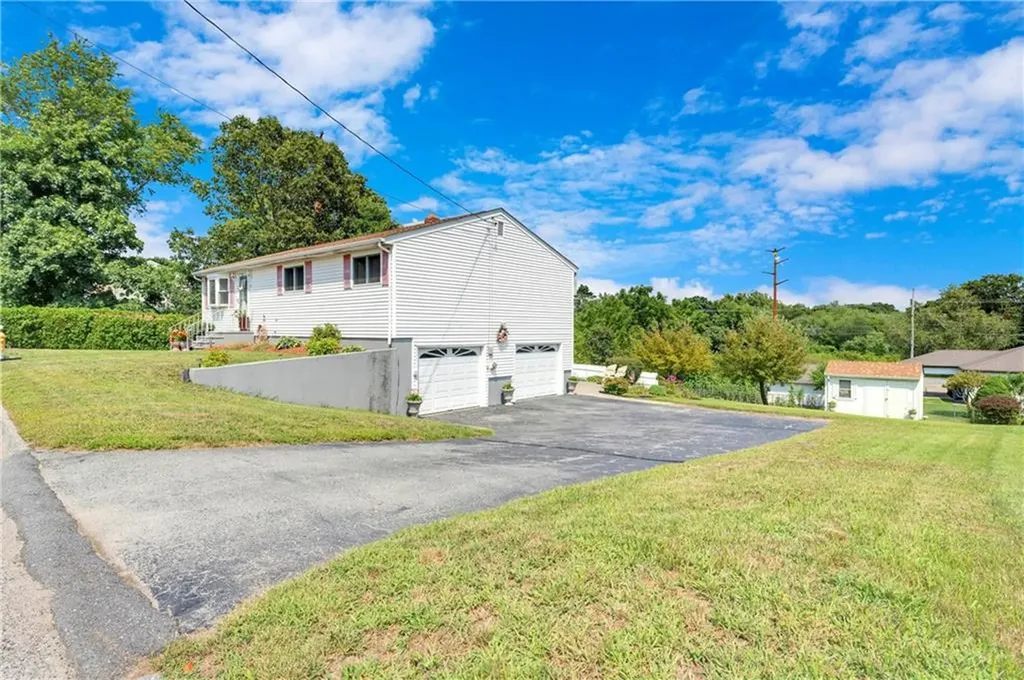89 Vineyard Avenue Cumberland RI 02864