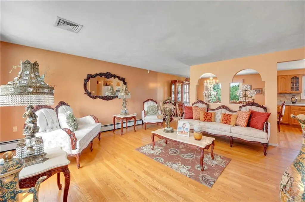 89 Vineyard Avenue Cumberland RI 02864
