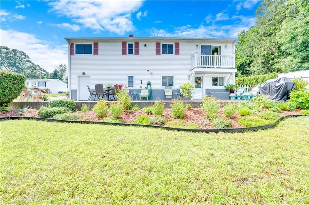 89 Vineyard Avenue Cumberland RI 02864