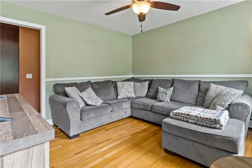 20 North Christopher Avenue Tiverton RI 02878