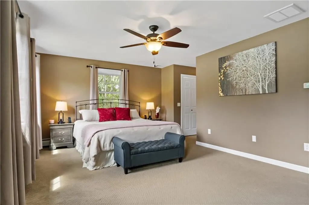 20 North Christopher Avenue Tiverton RI 02878