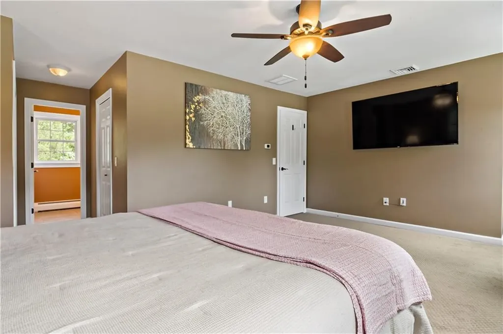 20 North Christopher Avenue Tiverton RI 02878