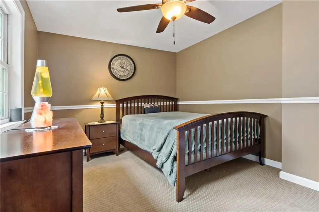 20 North Christopher Avenue Tiverton RI 02878