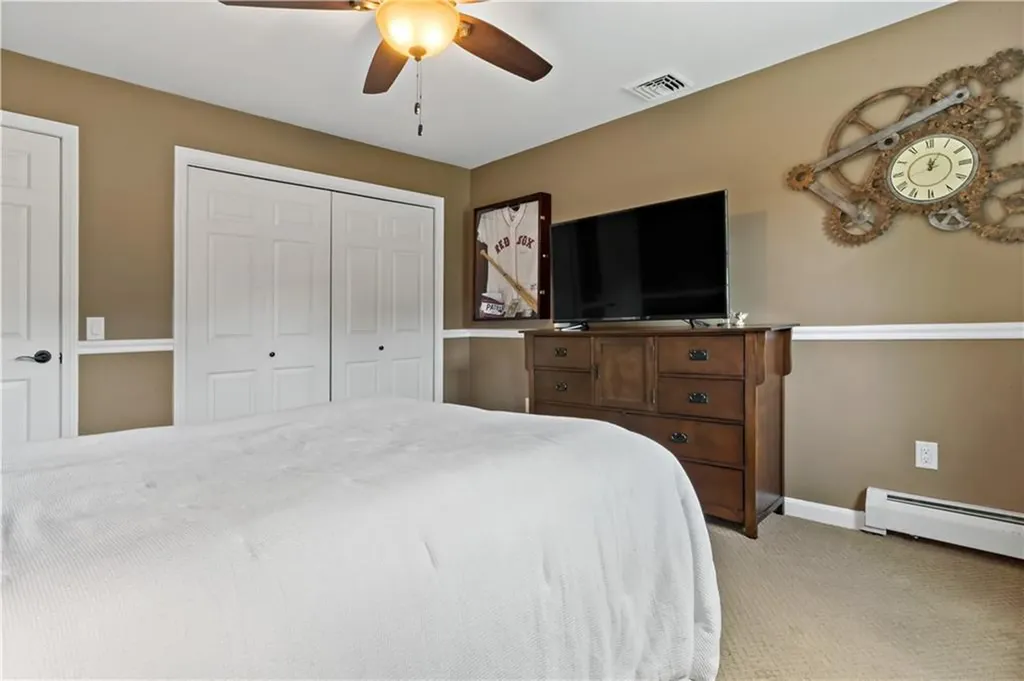 20 North Christopher Avenue Tiverton RI 02878