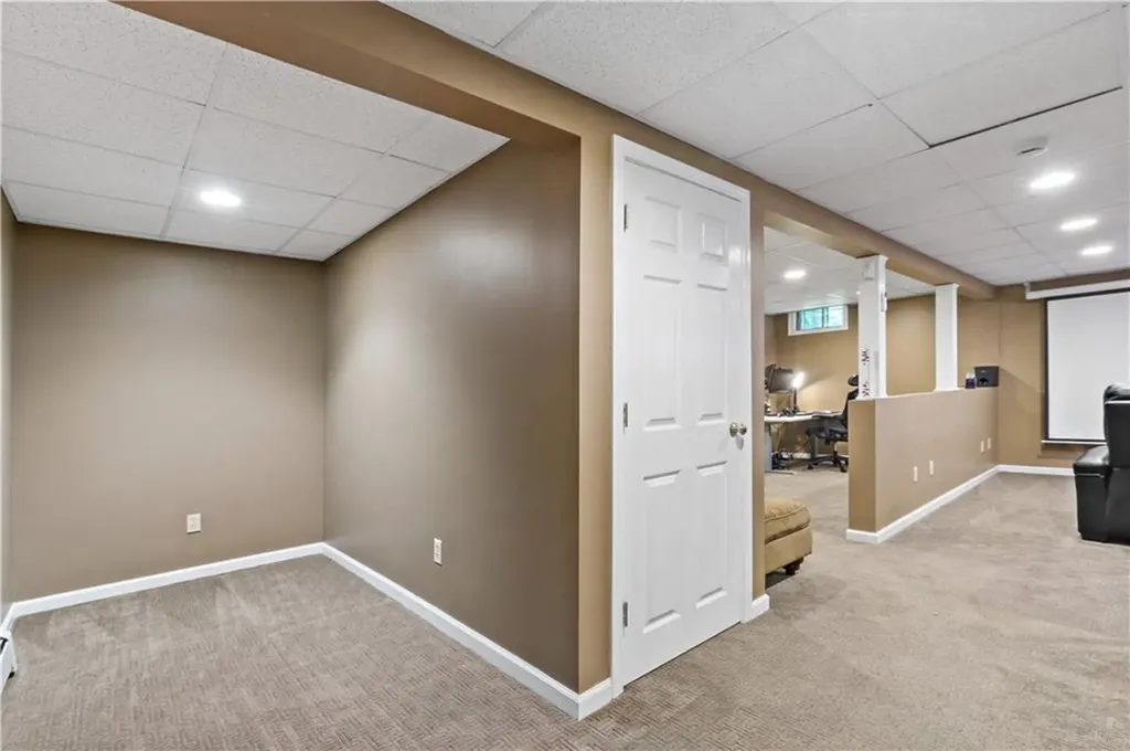 20 North Christopher Avenue Tiverton RI 02878