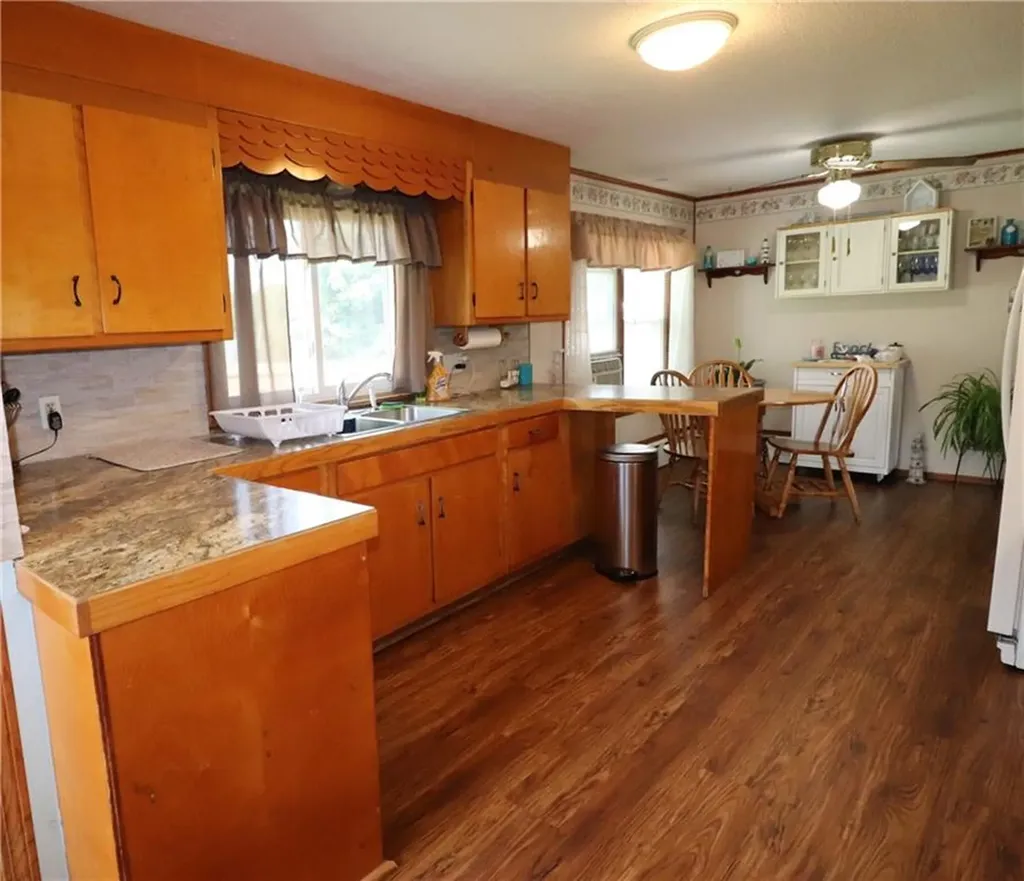 47 Arbor Terrace Tiverton RI 02878