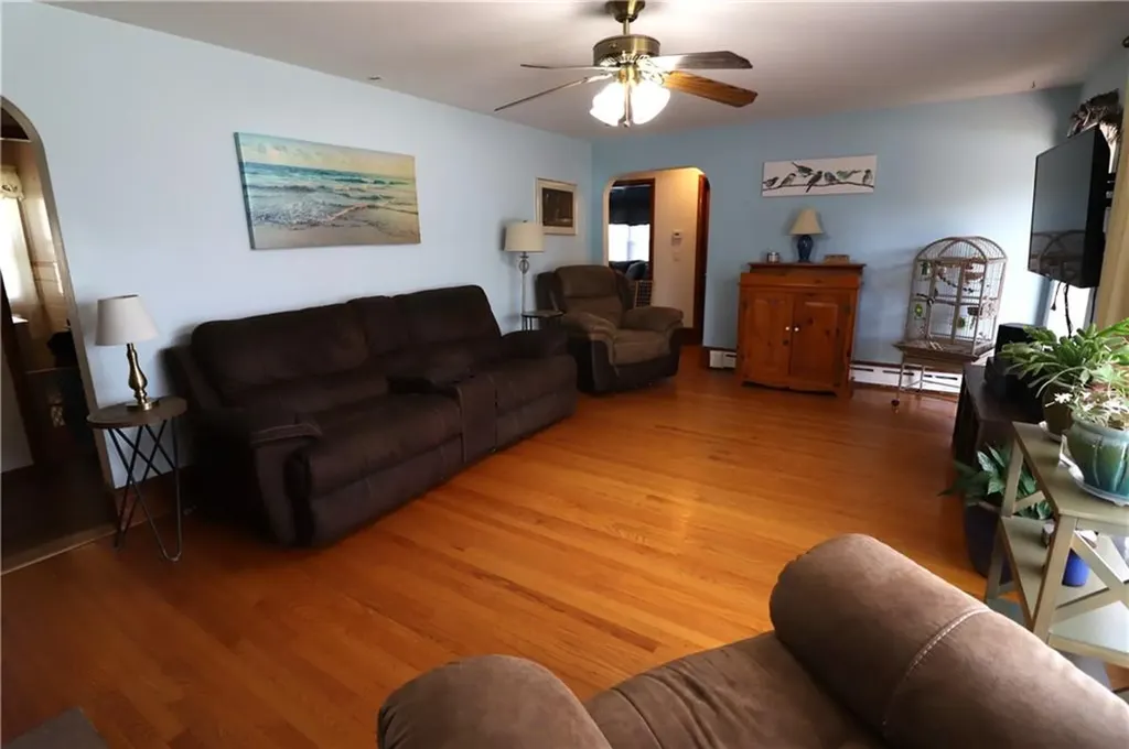 47 Arbor Terrace Tiverton RI 02878
