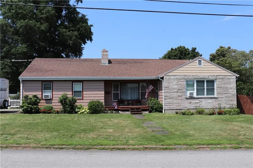 47 Arbor Terrace Tiverton RI 02878