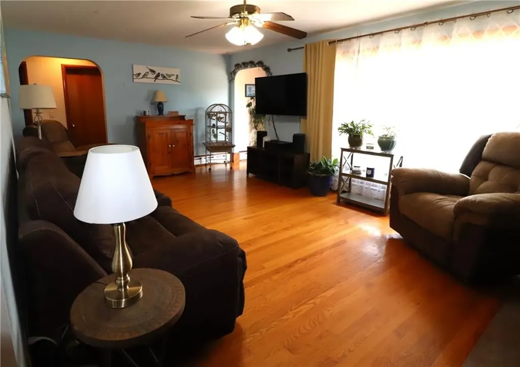 47 Arbor Terrace Tiverton RI 02878