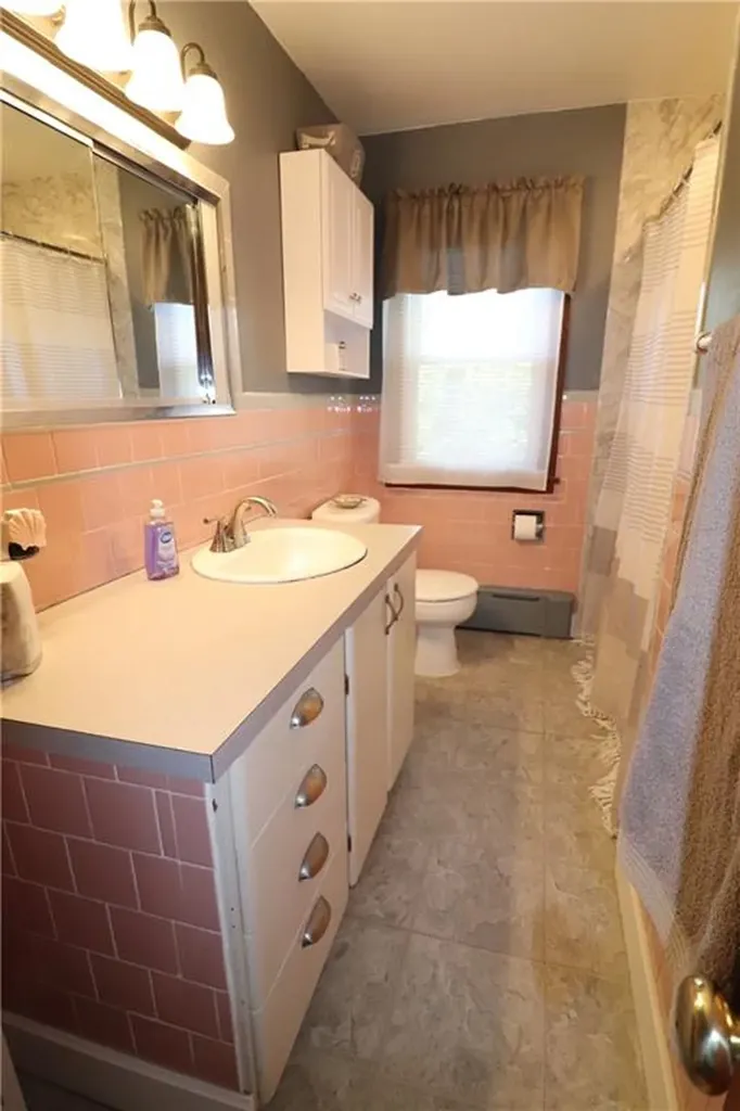 47 Arbor Terrace Tiverton RI 02878