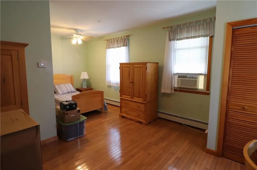 47 Arbor Terrace Tiverton RI 02878