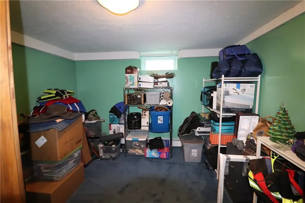 47 Arbor Terrace Tiverton RI 02878
