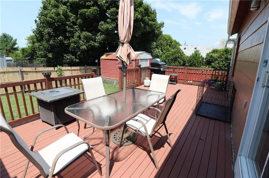 47 Arbor Terrace Tiverton RI 02878