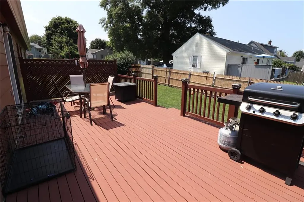 47 Arbor Terrace Tiverton RI 02878