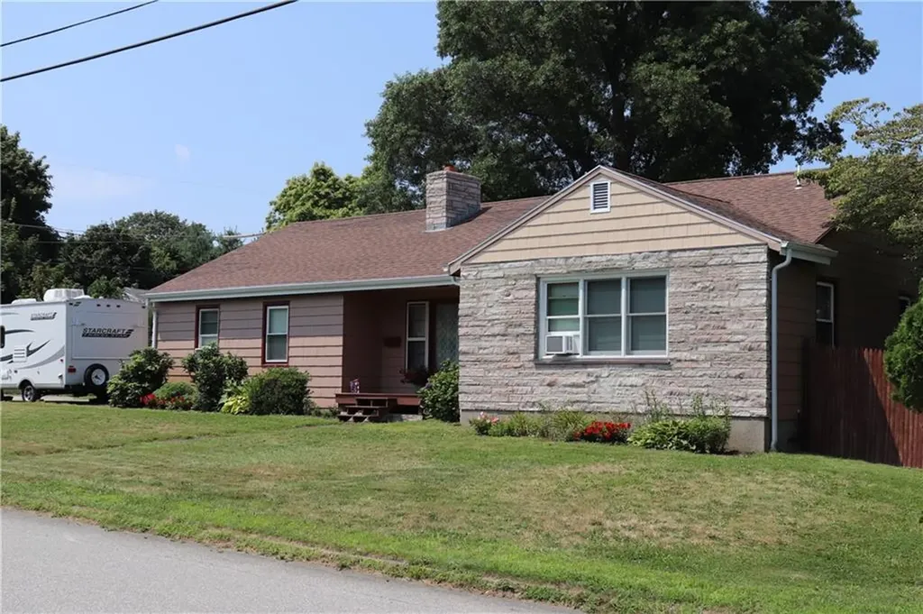 47 Arbor Terrace Tiverton RI 02878