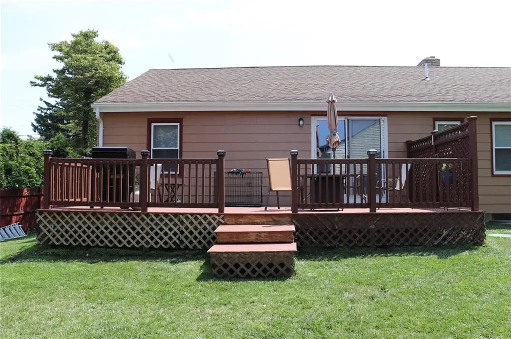 47 Arbor Terrace Tiverton RI 02878