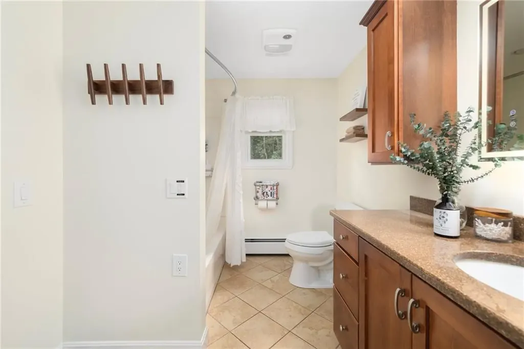 124 Swan Road Smithfield RI 02917