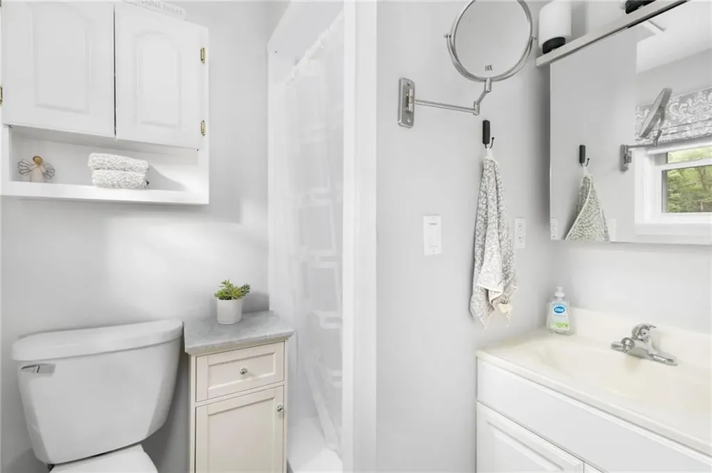 124 Swan Road Smithfield RI 02917
