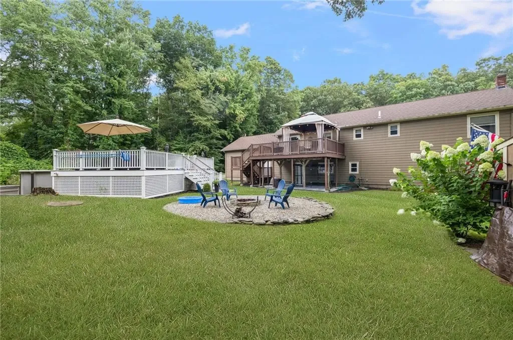 124 Swan Road Smithfield RI 02917