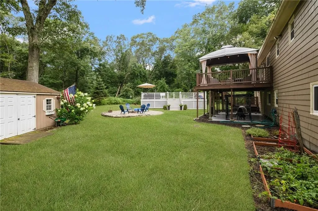124 Swan Road Smithfield RI 02917