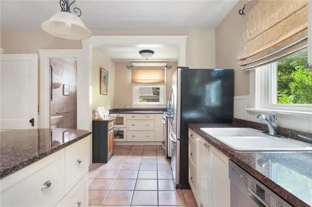 357 Rochambeau Avenue Providence RI 02906