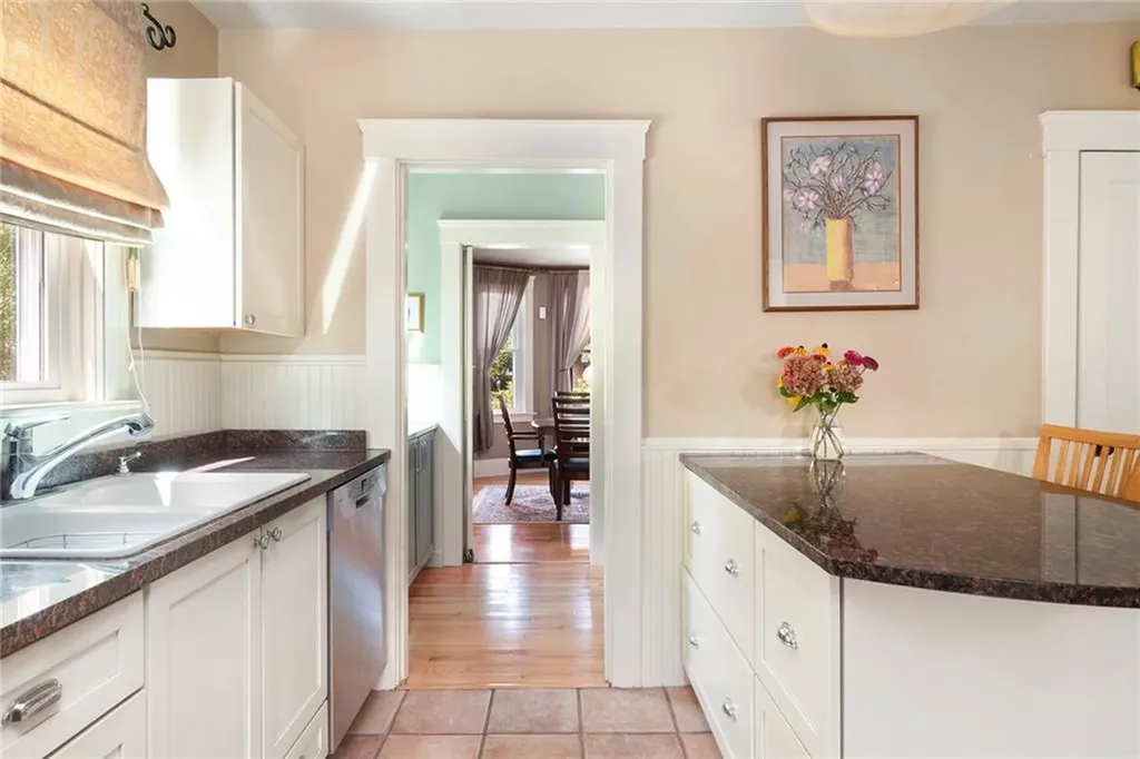 357 Rochambeau Avenue Providence RI 02906
