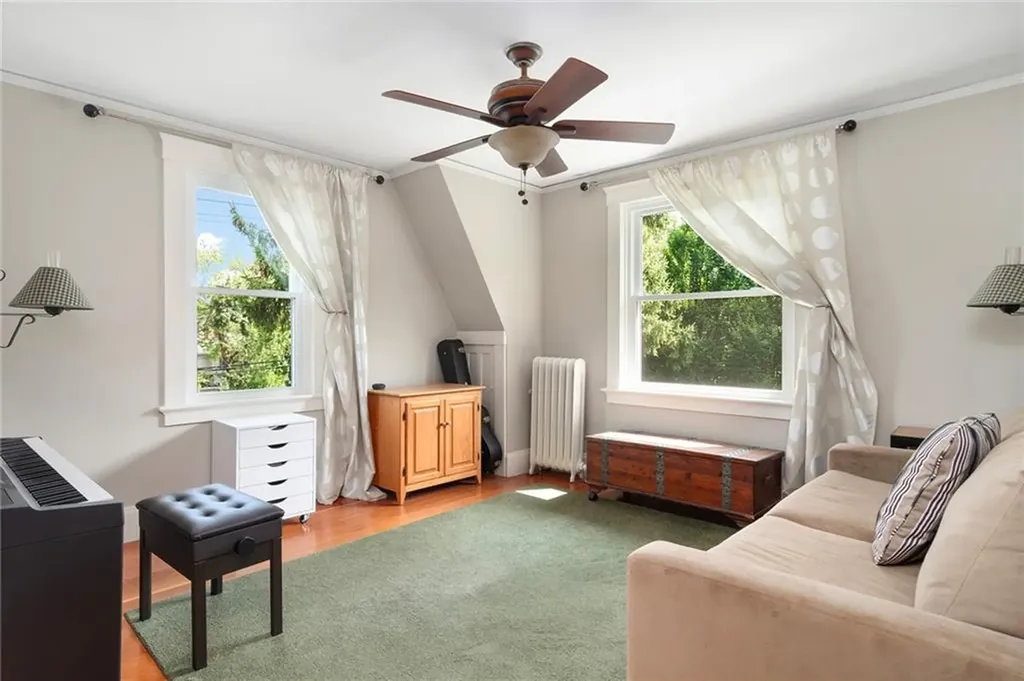 357 Rochambeau Avenue Providence RI 02906