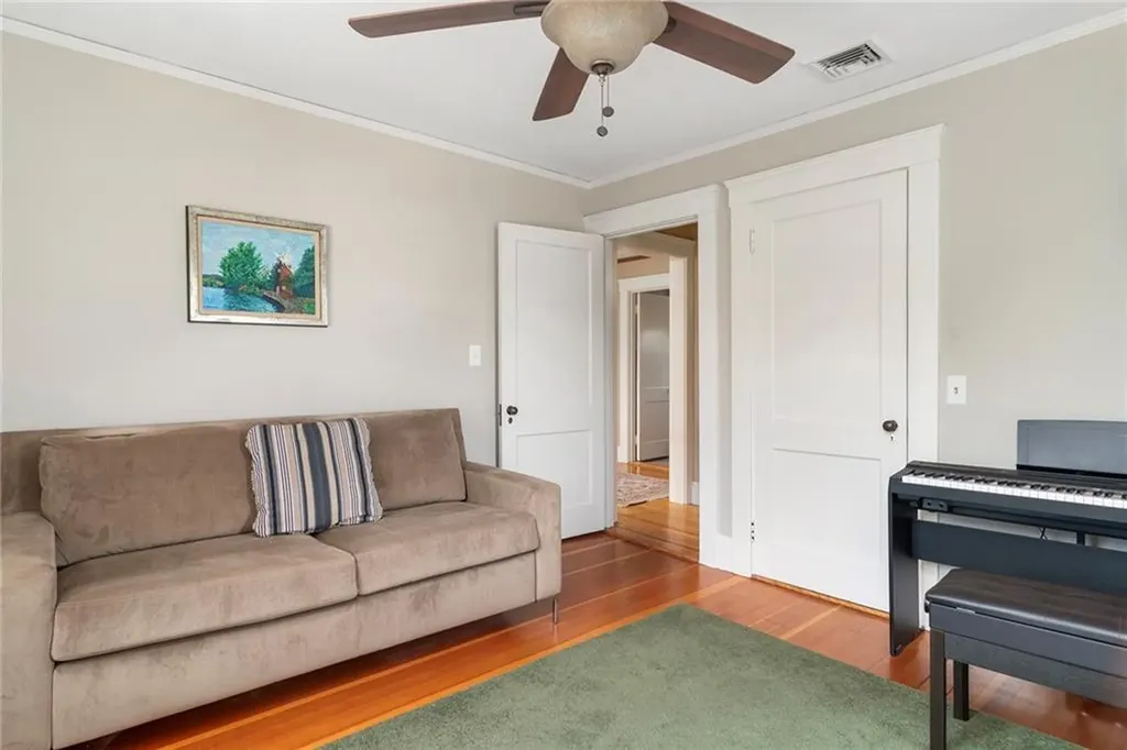 357 Rochambeau Avenue Providence RI 02906
