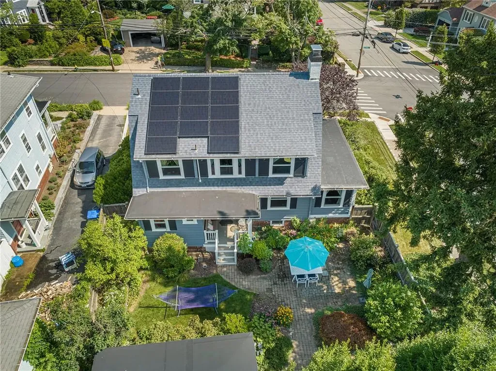 357 Rochambeau Avenue Providence RI 02906