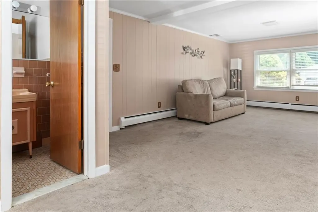 11 Everett Road Cranston RI 02920