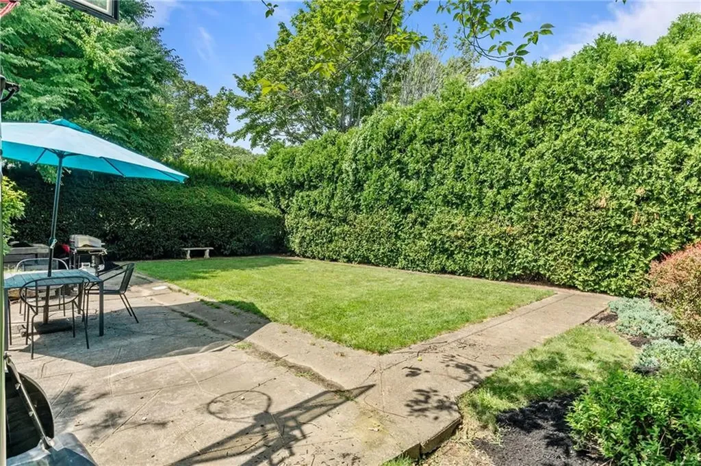 11 Everett Road Cranston RI 02920