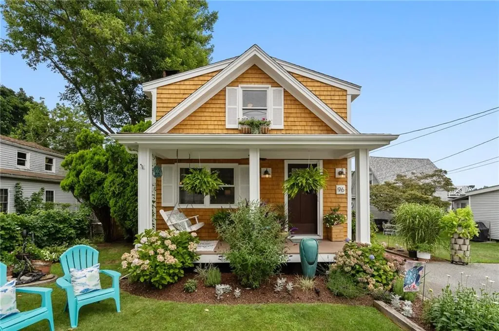 96 Harris Avenue Warren RI 02885