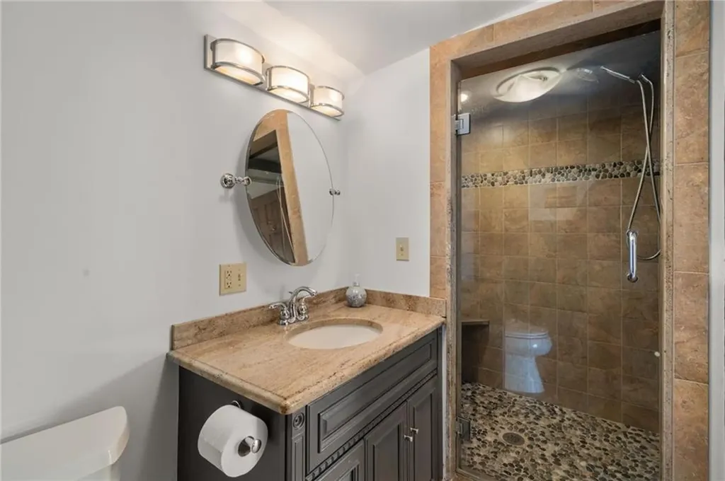 96 Harris Avenue Warren RI 02885