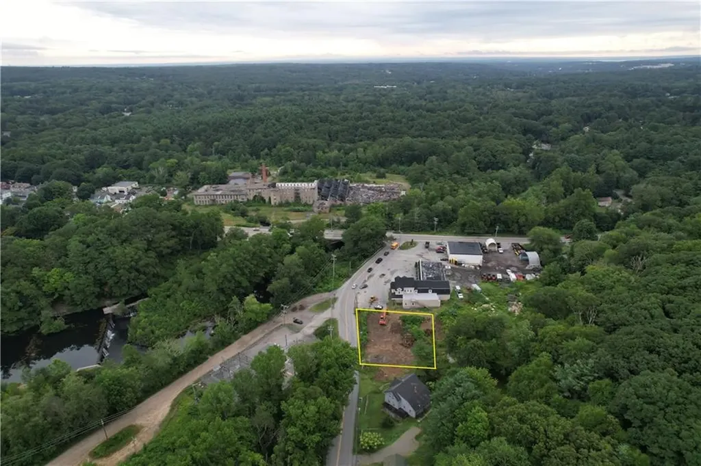 16 Hope Furnace Road Scituate RI 02831