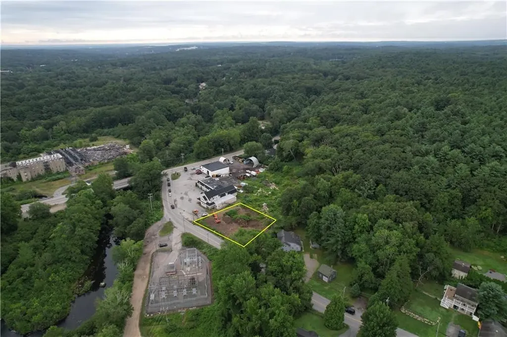 16 Hope Furnace Road Scituate RI 02831