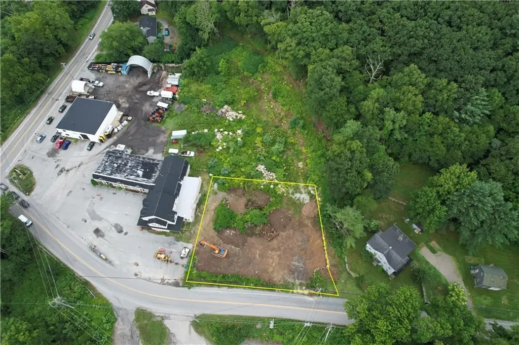 16 Hope Furnace Road Scituate RI 02831