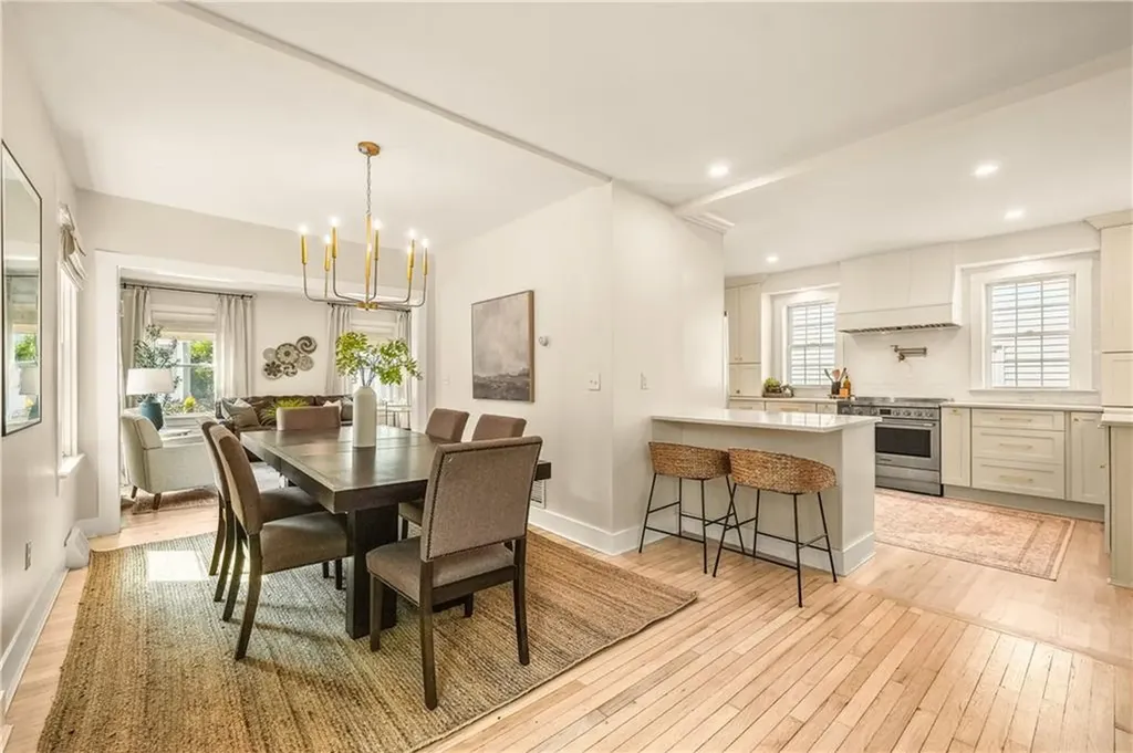 52 Hammond Street Newport RI 02840