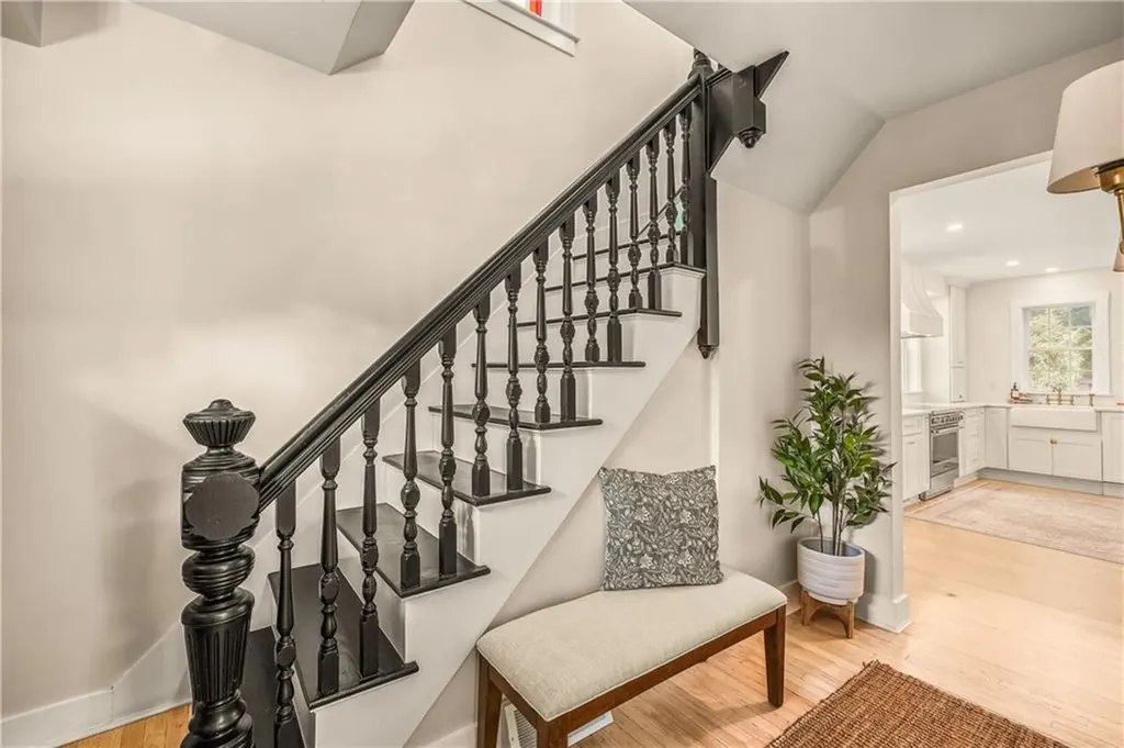 52 Hammond Street Newport RI 02840