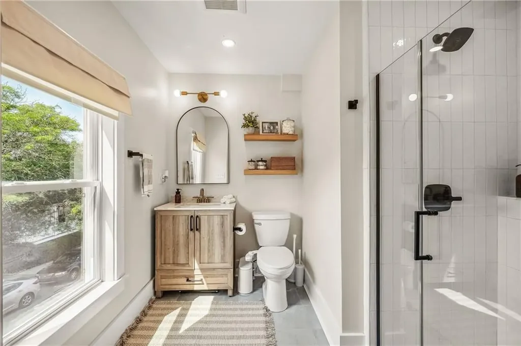 52 Hammond Street Newport RI 02840
