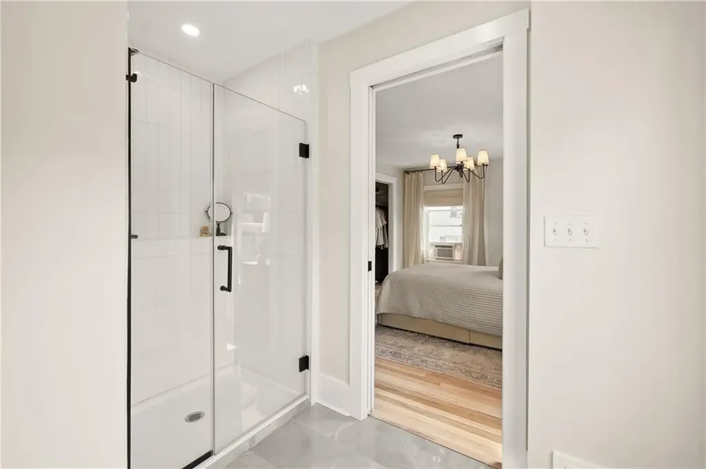 52 Hammond Street Newport RI 02840