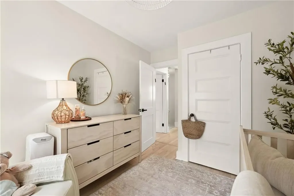 52 Hammond Street Newport RI 02840