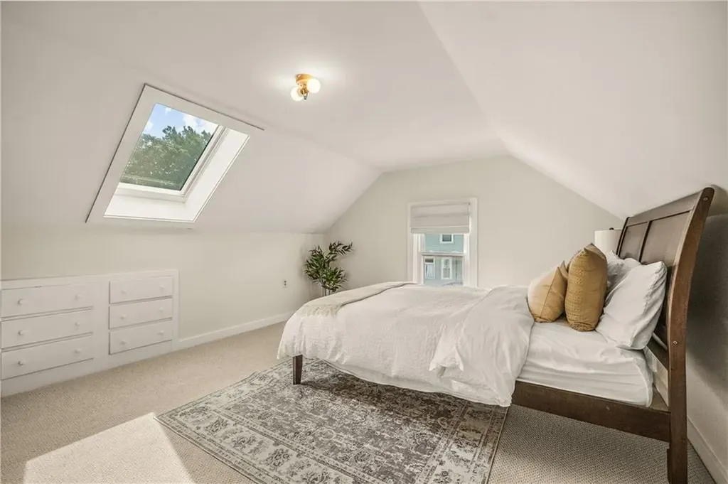 52 Hammond Street Newport RI 02840