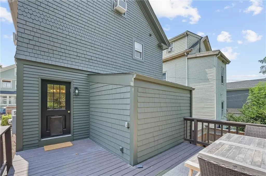 52 Hammond Street Newport RI 02840