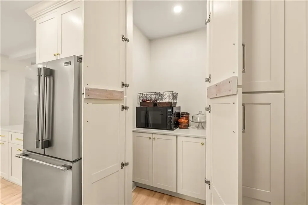 52 Hammond Street Newport RI 02840